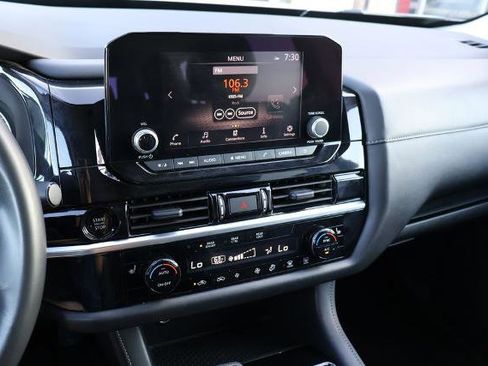 Certified 2025 Nissan Pathfinder SV FWD image 20