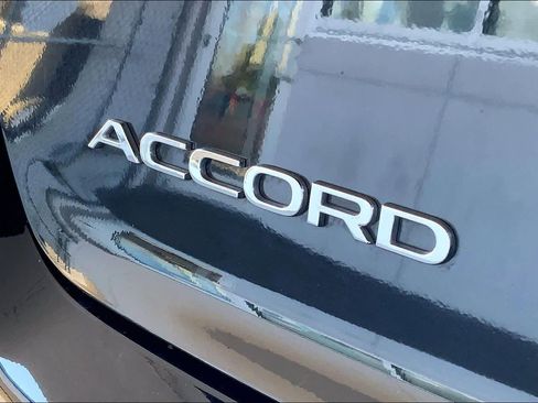 Used 2023 Honda Accord EX image 10