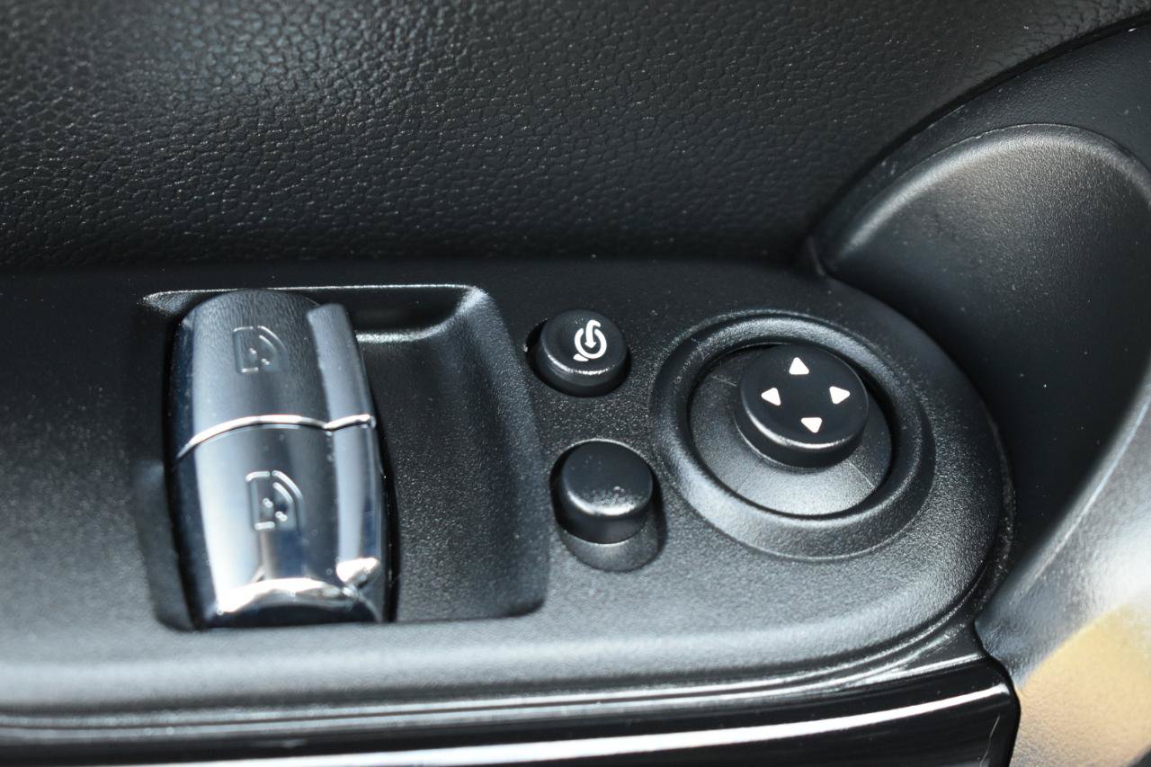 Used 2022 MINI Cooper S w/ Driver Assistance Package FWD image 36