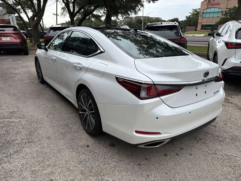 Used 2024 Lexus ES 350 w/ Premium Package FWD image 5