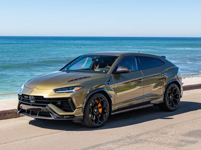 Used 2023 Lamborghini Urus Performante