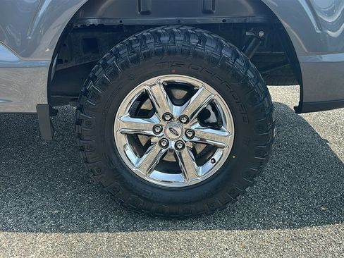 Used 2025 Ford F150 XLT w/ Equipment Group 301A Standard RWD image 19