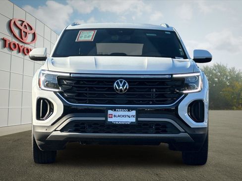 Used 2025 Volkswagen Atlas Cross Sport SE AWD/4WD image 8