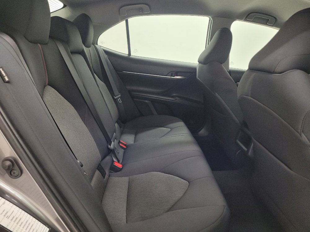 Used 2020 Toyota Camry LE FWD image 19