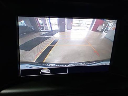 Used 2022 GMC Terrain SLE w/ Driver Convenience Package AWD/4WD image 23