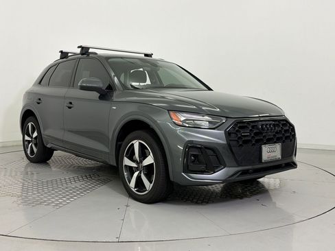 Used 2023 Audi Q5 2.0T Premium Plus w/ Premium Plus Package AWD/4WD image 7