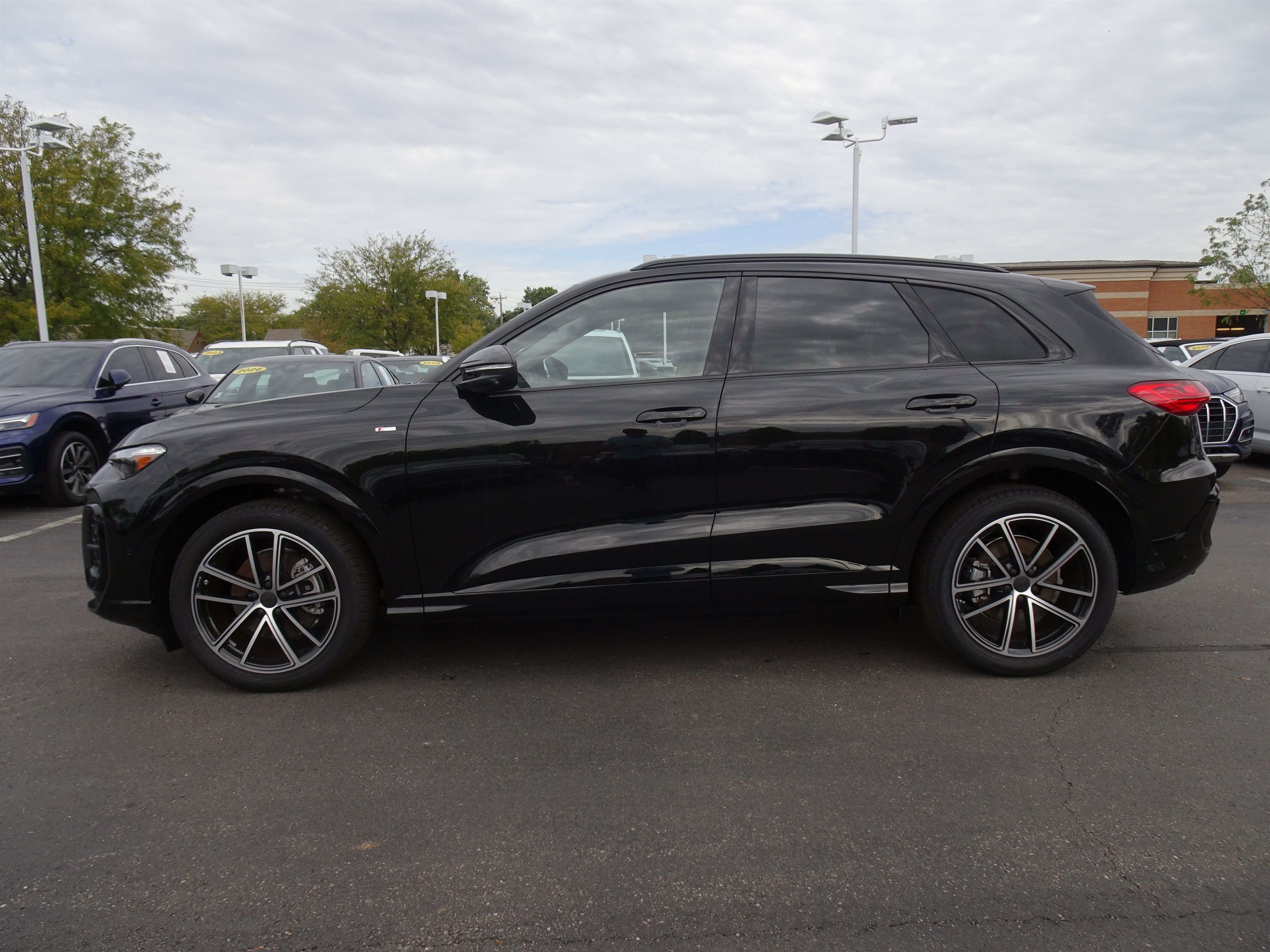 New 2026 Audi Q5 Prestige AWD/4WD image 2