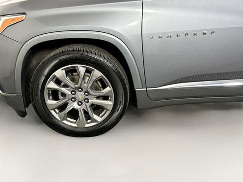 Used 2019 Chevrolet Traverse Premier w/ LPO, Floor Liner Package AWD/4WD image 37
