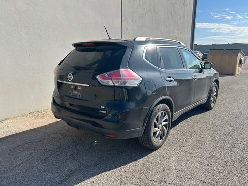 Used 2014 Nissan Rogue SL image 16