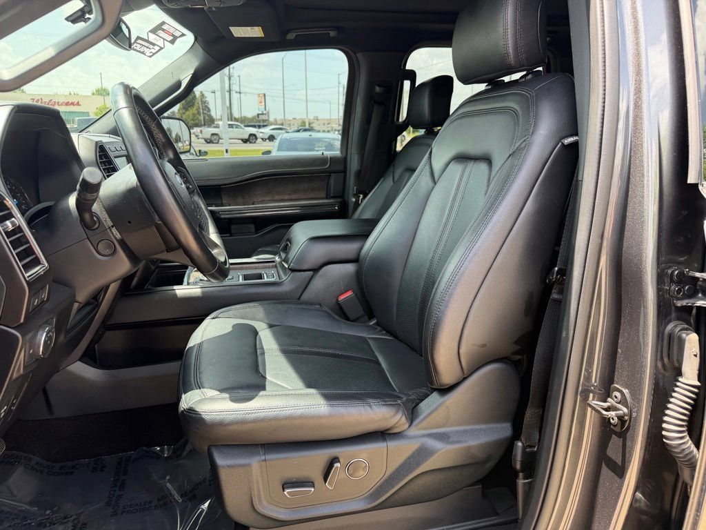 Used 2020 Ford Expedition Limited w/ Equipment Group 302A RWD image 11