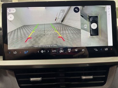 New 2025 Ford Explorer ST image 7