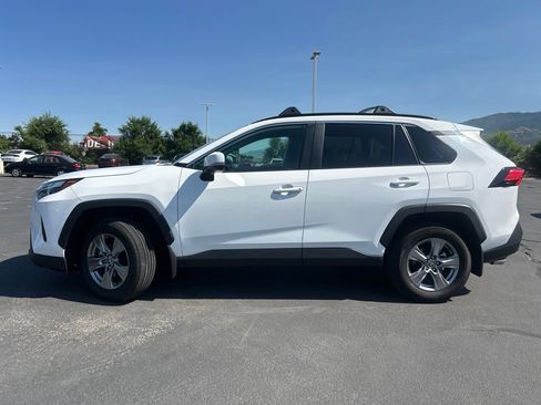 Used 2024 Toyota RAV4 XLE AWD/4WD image 15