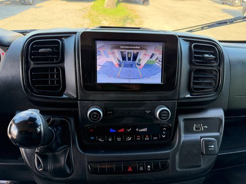 Used 2023 RAM ProMaster 2500 FWD image 14