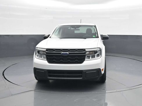 Used 2023 Ford Maverick XL image 3