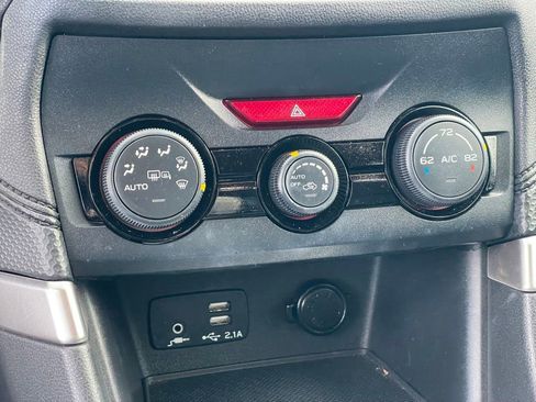 Used 2021 Subaru Forester Premium image 22