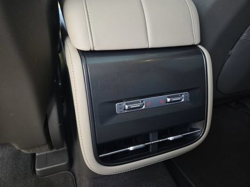 Used 2024 Lincoln Nautilus Premier w/ Equipment Group 102A AWD/4WD image 12