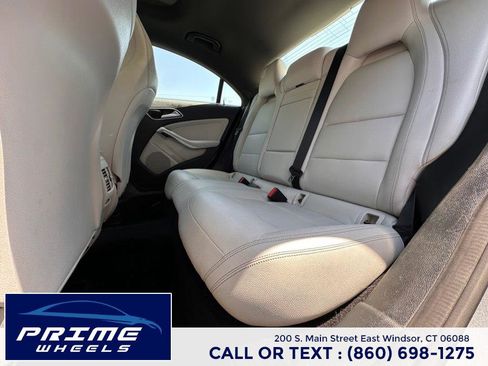 Used 2016 Mercedes-Benz CLA 250 image 12