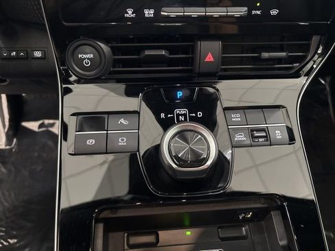 Used 2024 Toyota bZ4X XLE image 31