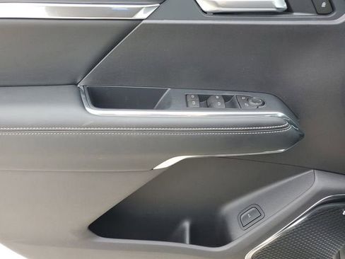 New 2026 GMC Acadia Elevation image 17