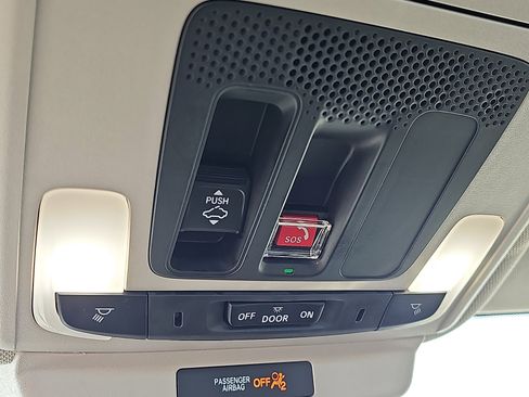 Used 2025 Honda Accord SE image 27