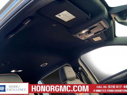 Used 2023 GMC Yukon XL AT4 w/ Technology Package AWD/4WD image 27