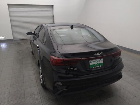 Used 2023 Kia Forte LX FWD image 6