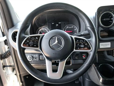 Used 2020 Mercedes-Benz Sprinter 3500 image 11