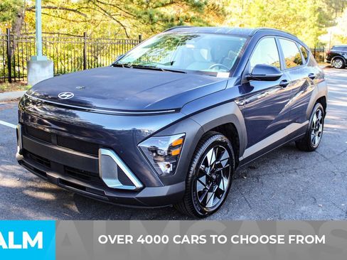 Used 2025 Hyundai Kona SEL image 3