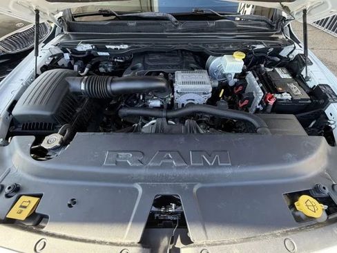 Used 2019 RAM 1500 Laramie w/ Sport Appearance Package image 17