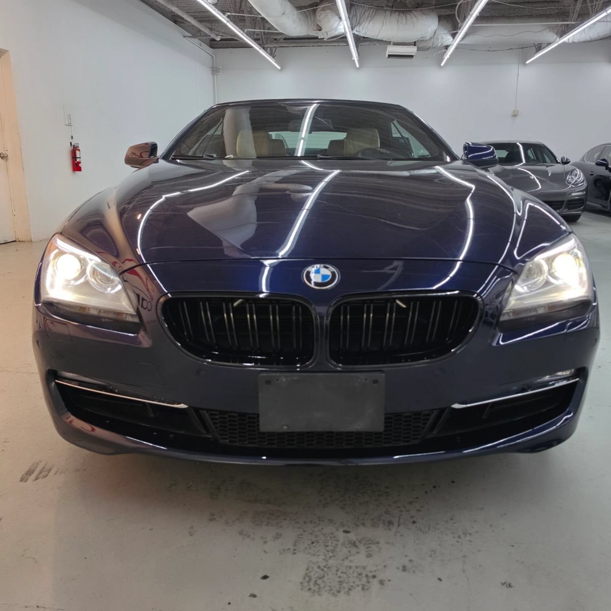Used 2014 BMW 640i Convertible RWD image 9