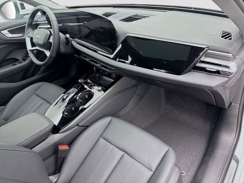 Used 2025 Audi A5 2.0T Premium w/ Convenience Package AWD/4WD image 18