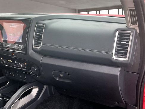 Used 2023 Nissan Frontier SV w/ SV Convenience Package image 26