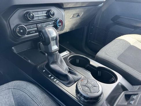 Used 2025 Ford Bronco 4-Door AWD/4WD image 17