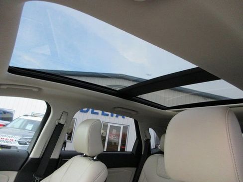 Certified 2024 Ford Edge Titanium AWD/4WD image 11