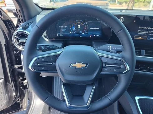 New 2026 Chevrolet Equinox LT w/ Safety and Technology Package FWD image 10