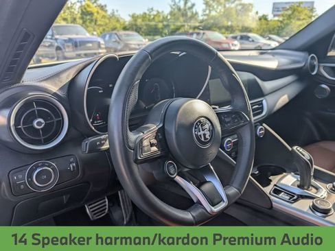 Used 2024 Alfa Romeo Giulia Ti AWD/4WD image 31
