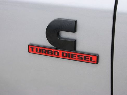 Used 2024 RAM 3500 Big Horn w/ Night Edition AWD/4WD image 18