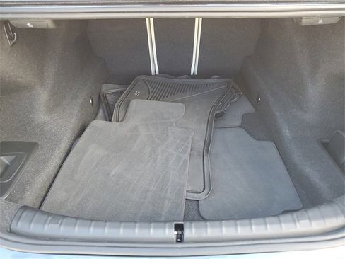 Used 2023 BMW 530i w/ Premium Package image 8