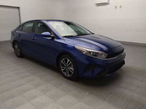 Used 2023 Kia Forte LXS FWD image 13