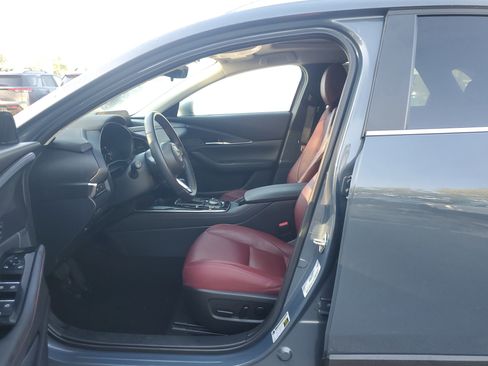 Used 2025 MAZDA CX-30 AWD 2.5 S w/ Preferred Package image 19