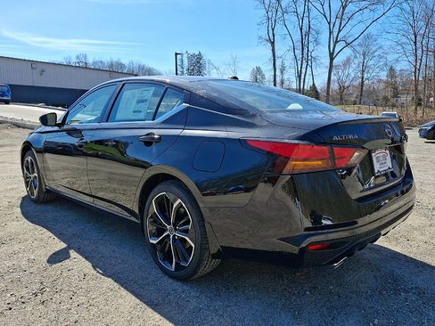 New 2026 Nissan Altima 2.5 SR AWD/4WD image 3