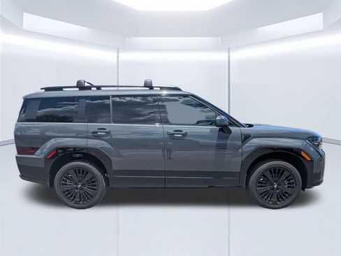 Used 2025 Hyundai Santa Fe Calligraphy FWD image 3