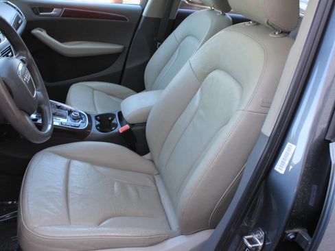 Used 2012 Audi Q5 2.0T Premium Plus w/ Premium Plus Pkg image 11