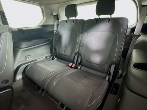 Used 2022 Jeep Grand Cherokee L Laredo w/ Luxury Tech Group I image 28