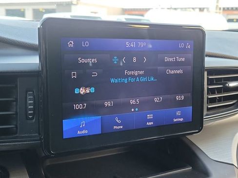 Used 2020 Ford Explorer XLT image 21