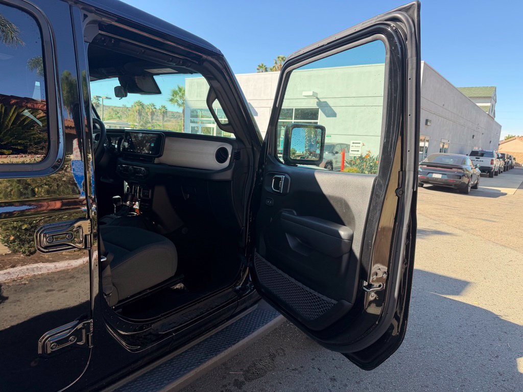Used 2025 Jeep Wrangler Unlimited Sport S 4xe AWD/4WD image 17