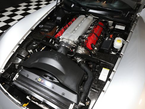 Used 2004 Dodge Viper SRT-10 RWD image 2