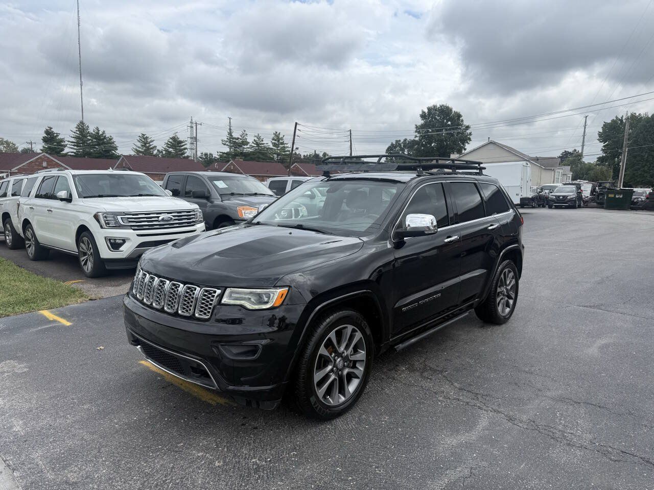 Used 2018 Jeep Grand Cherokee Overland AWD/4WD image 3