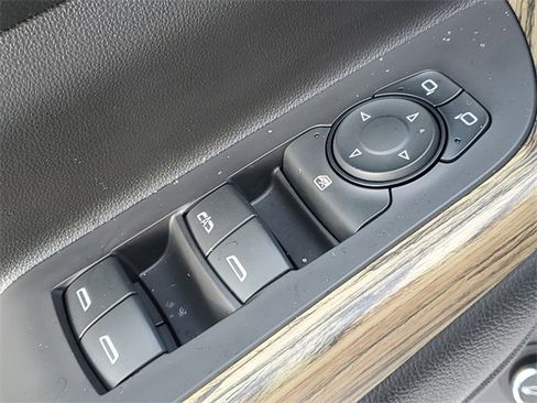 Used 2018 GMC Acadia Denali w/ Technology Package image 18