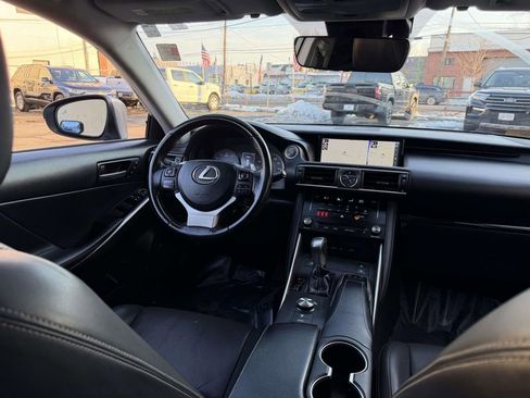 Used 2018 Lexus IS 300 AWD w/ Comfort Package image 15